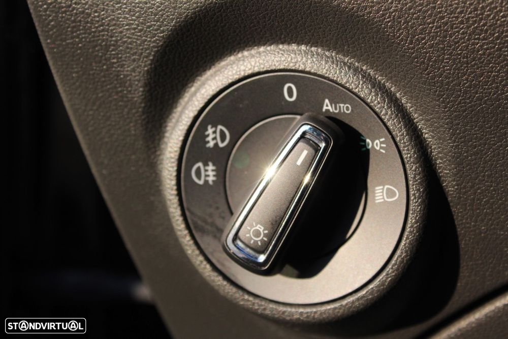 SEAT Leon ST 1.6 TDI Reference Ecomotive - 41