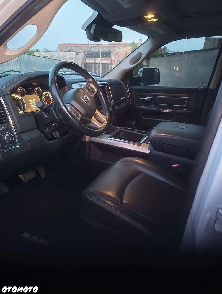 Dodge RAM 1500 5.7 4x4 - 11