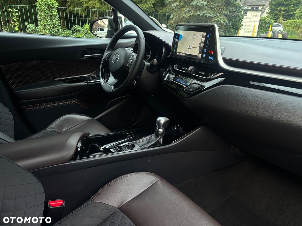 Toyota C-HR Business-Edition - 6