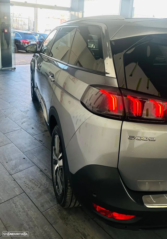Peugeot 5008 1.6 Plug-in Hybrid Allure e-DCS7 - 8