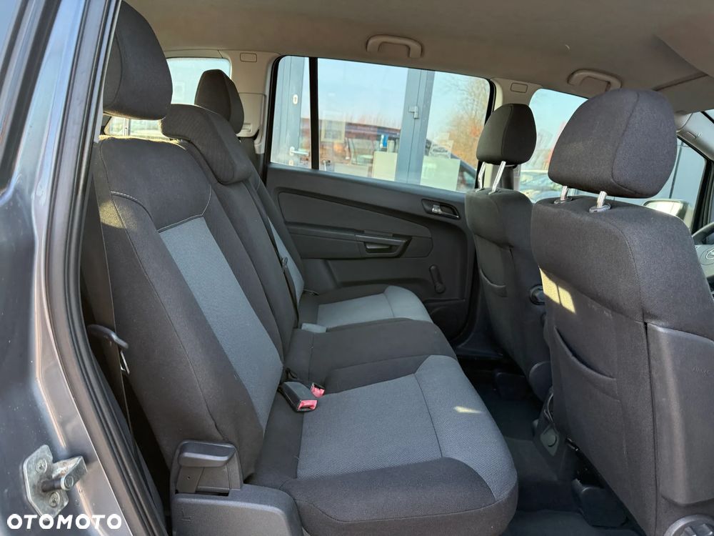 Opel Zafira 1.6 - 26