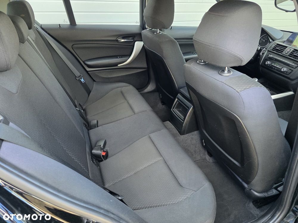 BMW Seria 1 116i - 29