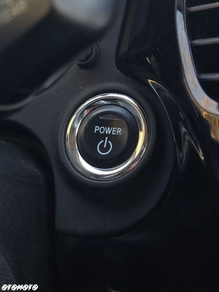 Mitsubishi Outlander - 27