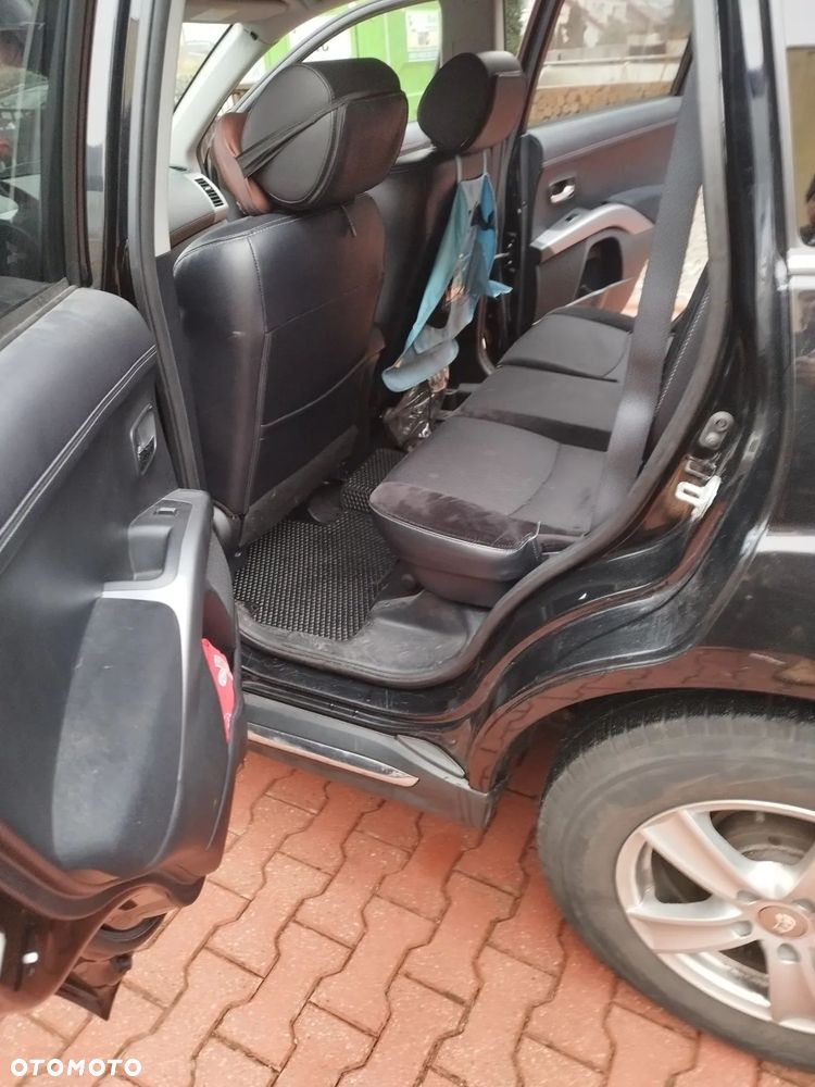 Mitsubishi Outlander 2.2 DID Intense + EU5 - 16