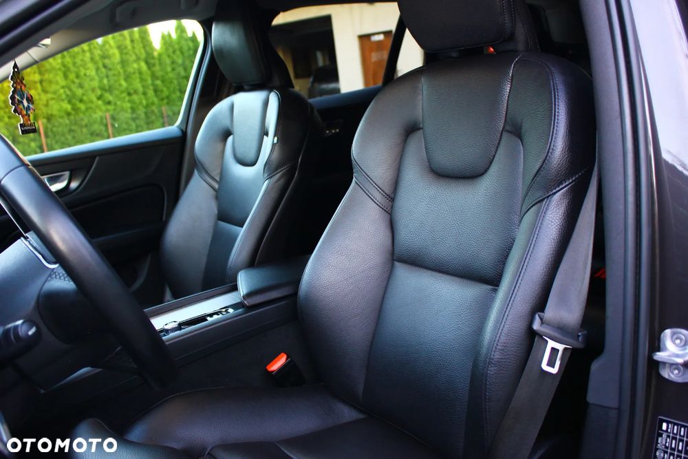 Volvo V60 B4 D Geartronic RDesign - 25