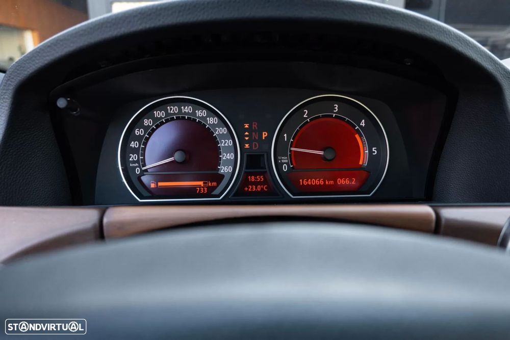 BMW 730 dA Executive - 12
