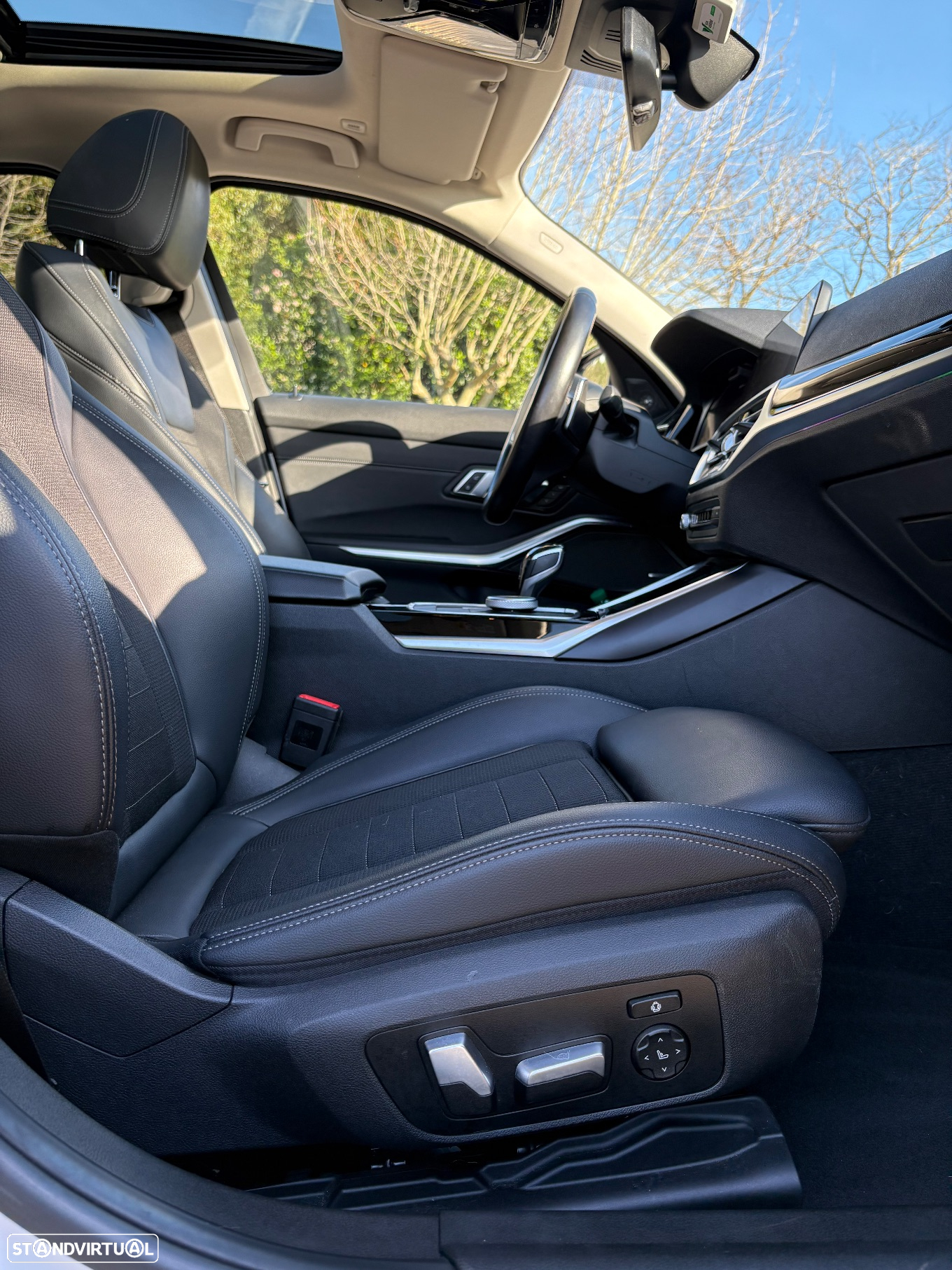 BMW 330 e Auto - 17