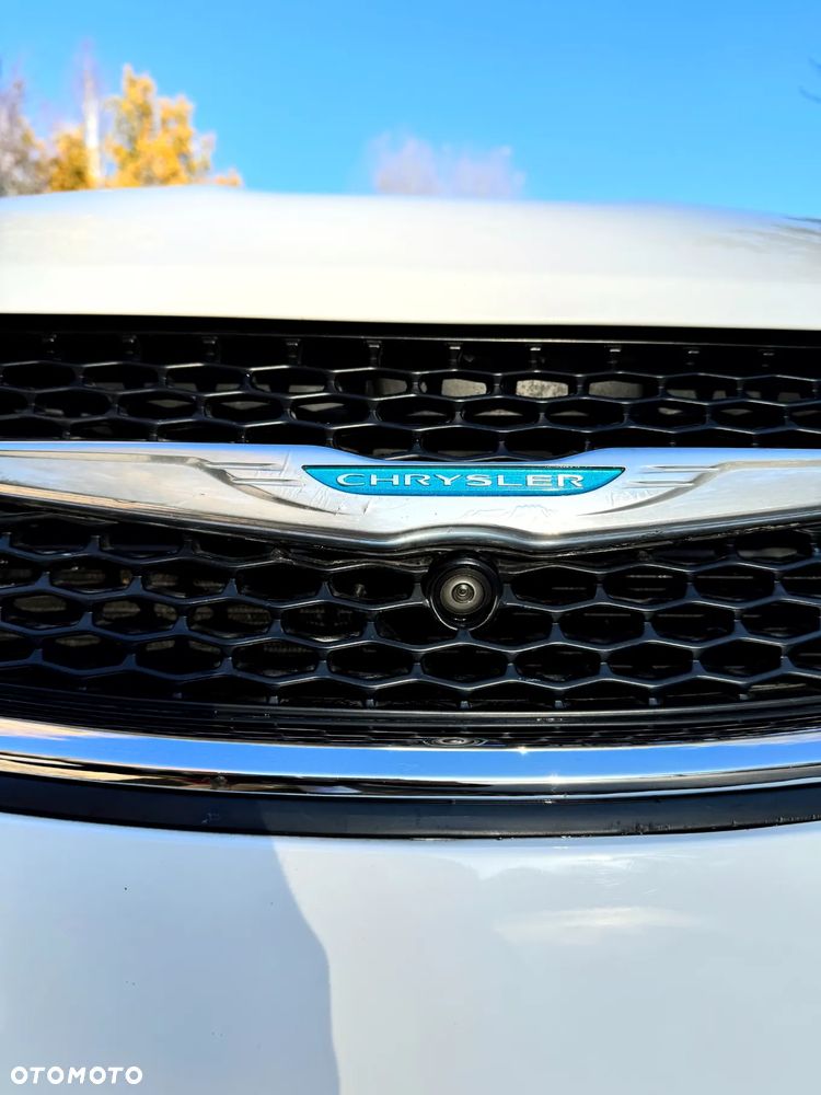 Chrysler Pacifica - 38