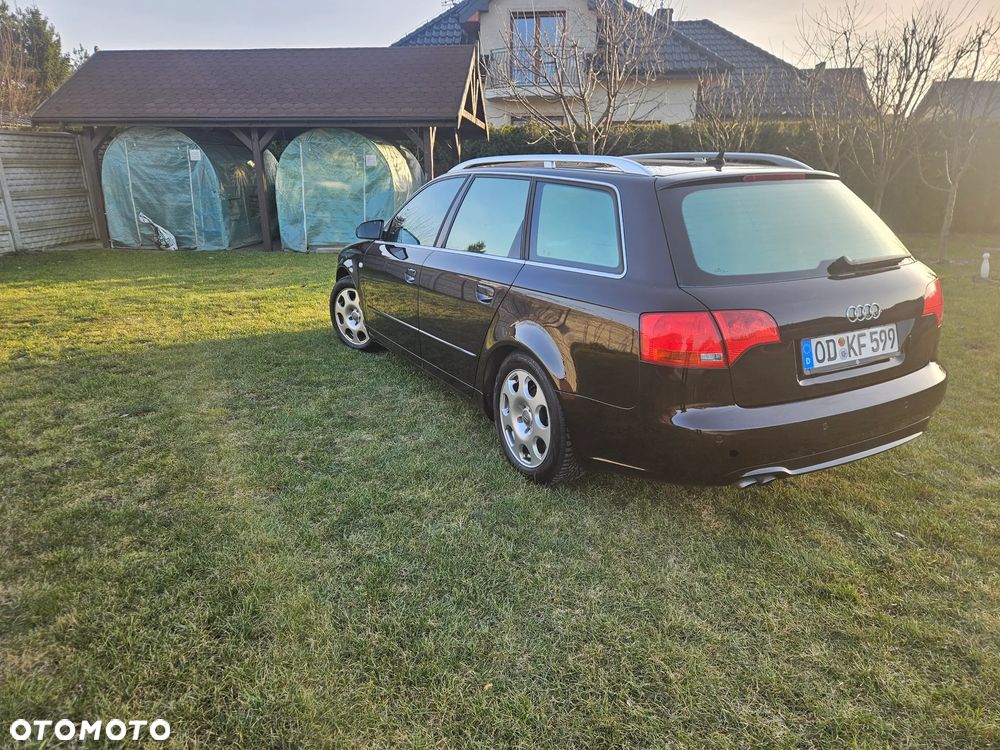 Audi A4 Avant 2.0 TDI - 24