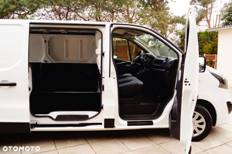 Opel Vivaro CDTI Long Salon Pl Bogata Opcja Serwis Faktura Vat  Super Stan - 21
