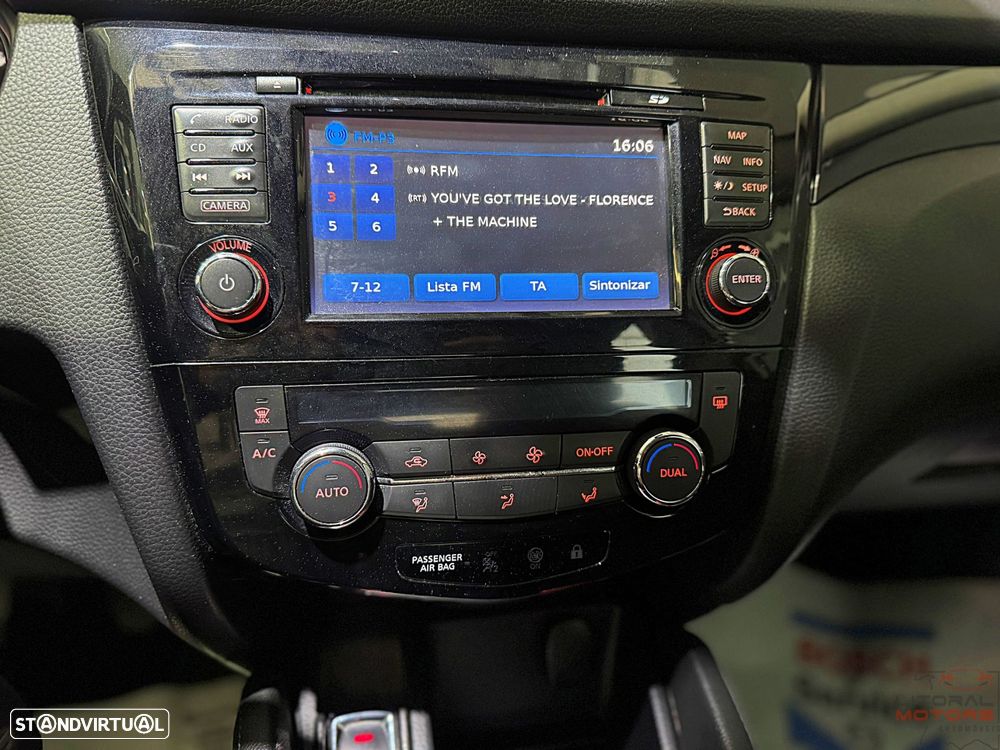 Nissan Qashqai 1.5 dCi N-Connecta - 26