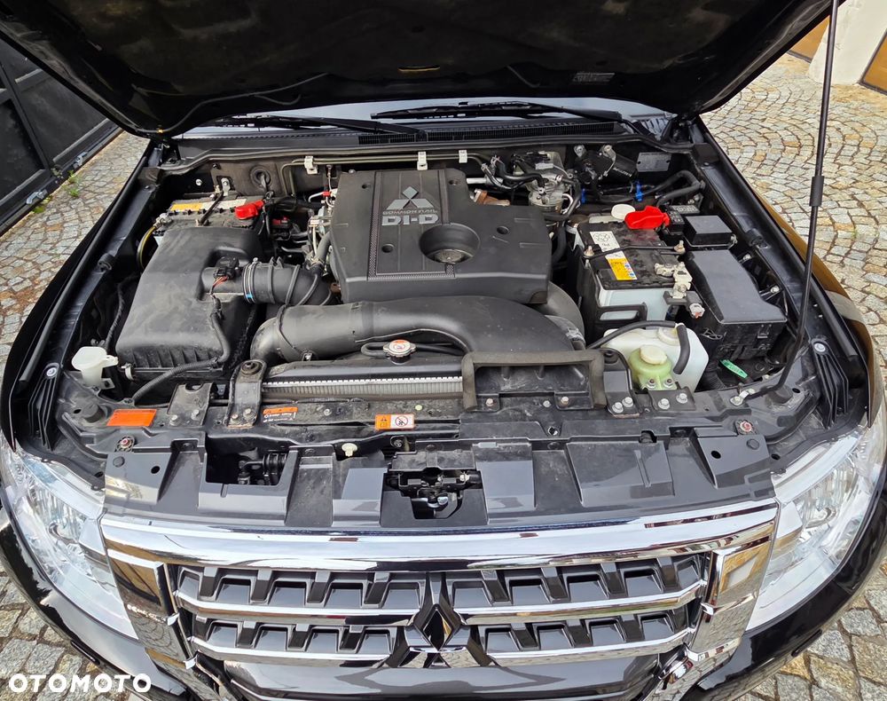 Mitsubishi Pajero 3.2 DID Instyle EU6 - 12