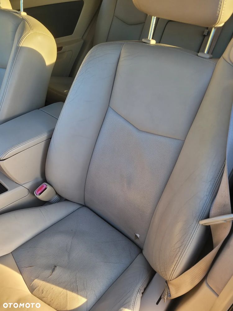 Cadillac SRX 4.6 V8 AWD Sport Luxury - 23