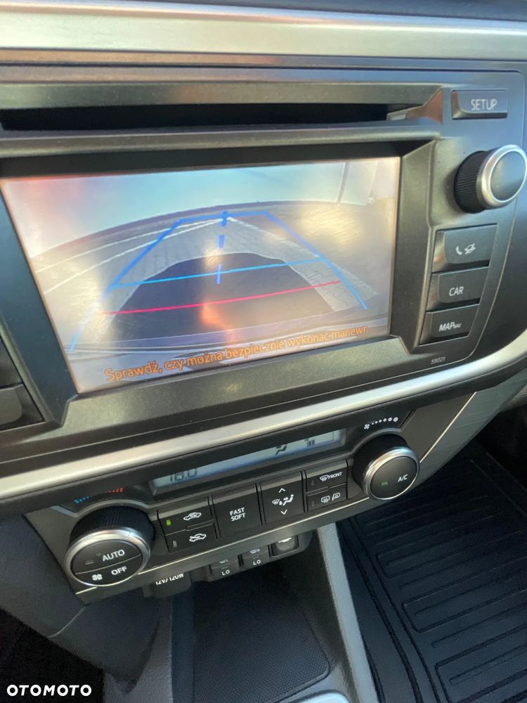 Toyota Auris 1.6 Valvematic Executive - 18