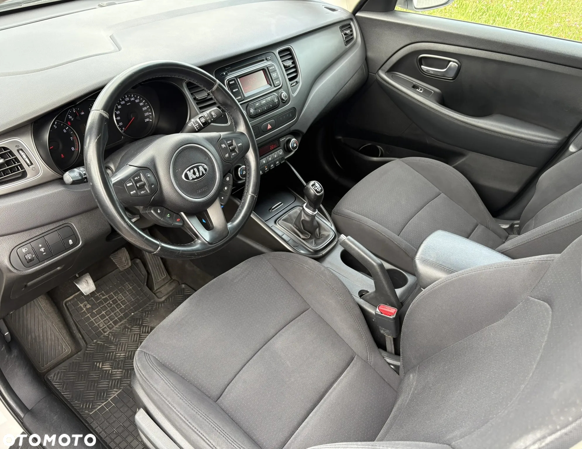 Kia Carens 1.6 GDI M - 10