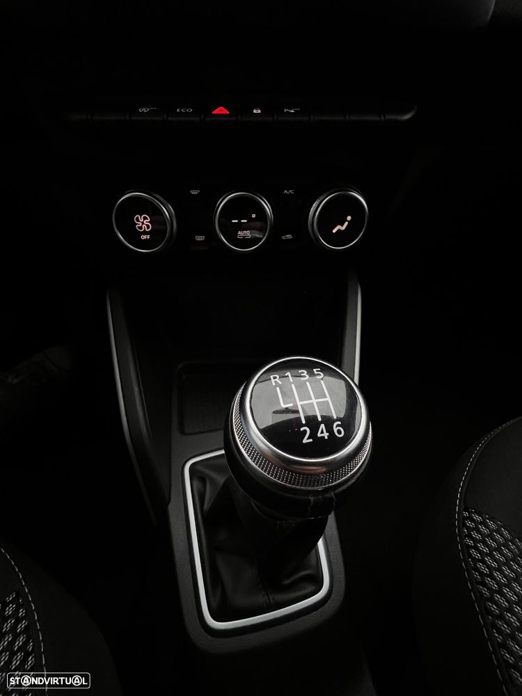 Dacia Duster 1.5 Blue dCi Prestige - 13