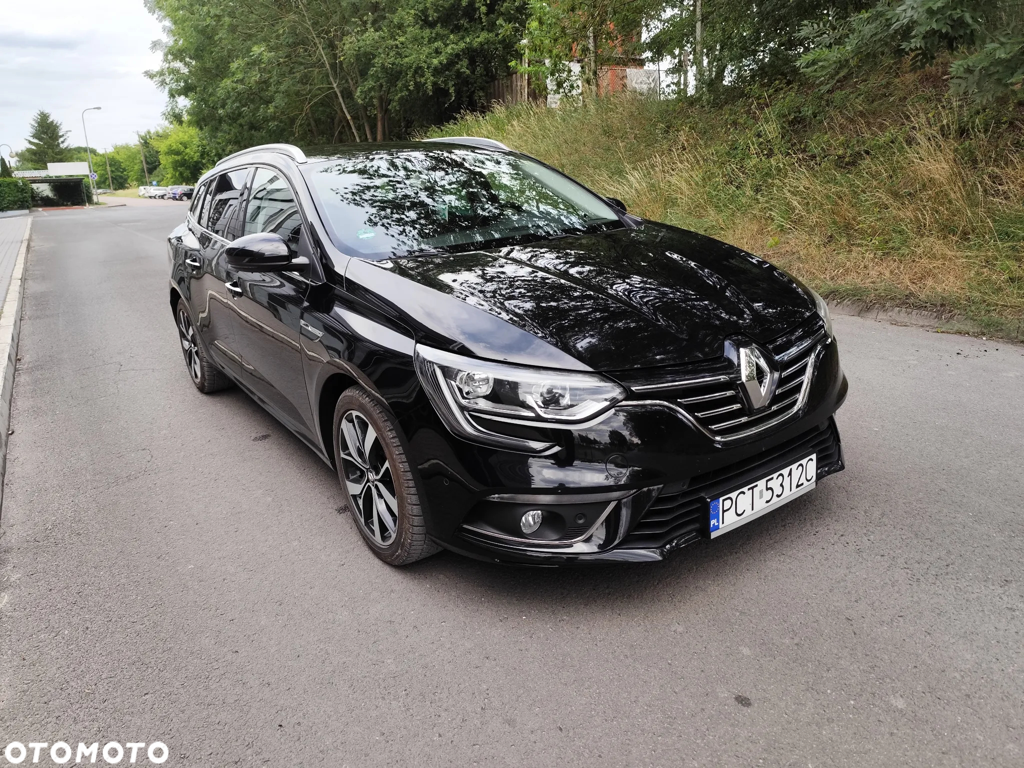 Renault Megane Grandtour ENERGY TCe 160 EDC BOSE EDITION - 5