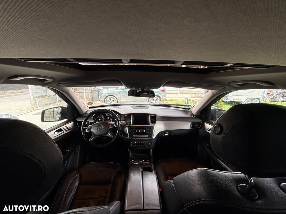 Mercedes-Benz ML - 23