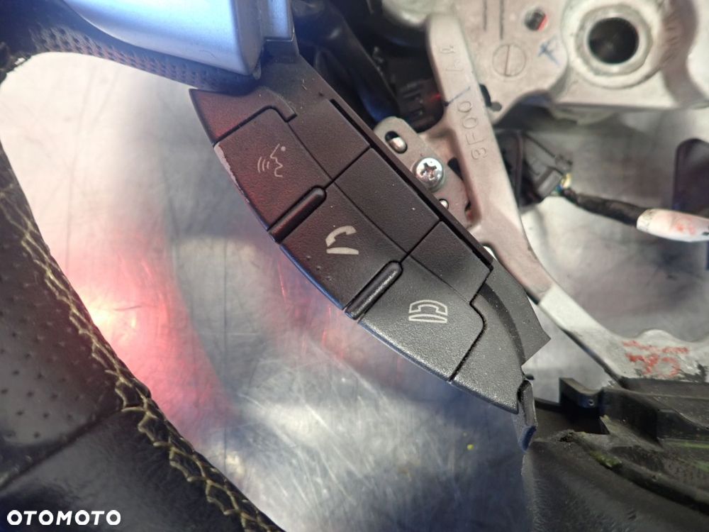 KIEROWNICA MITSUBISHI LANCER VIII 1.5 - 4