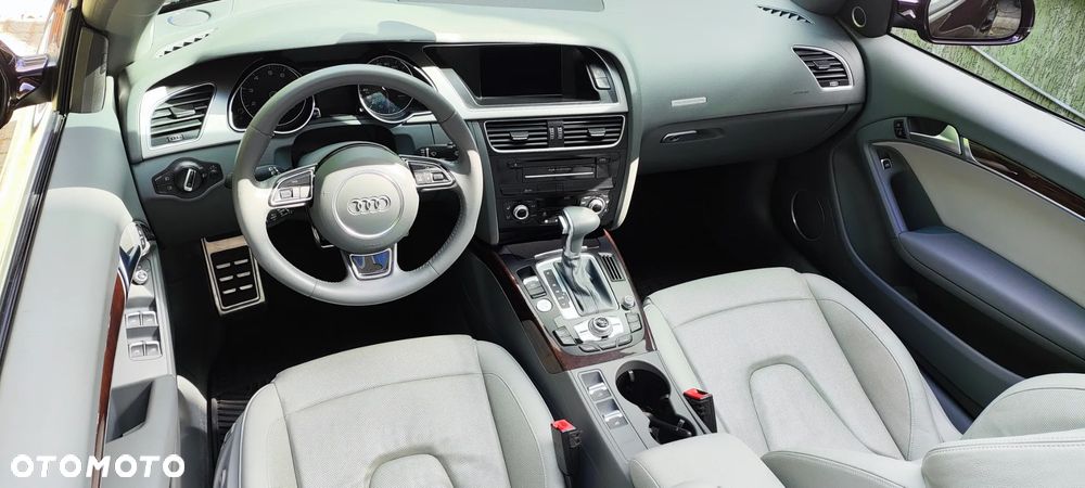 Audi A5 Cabrio - 15