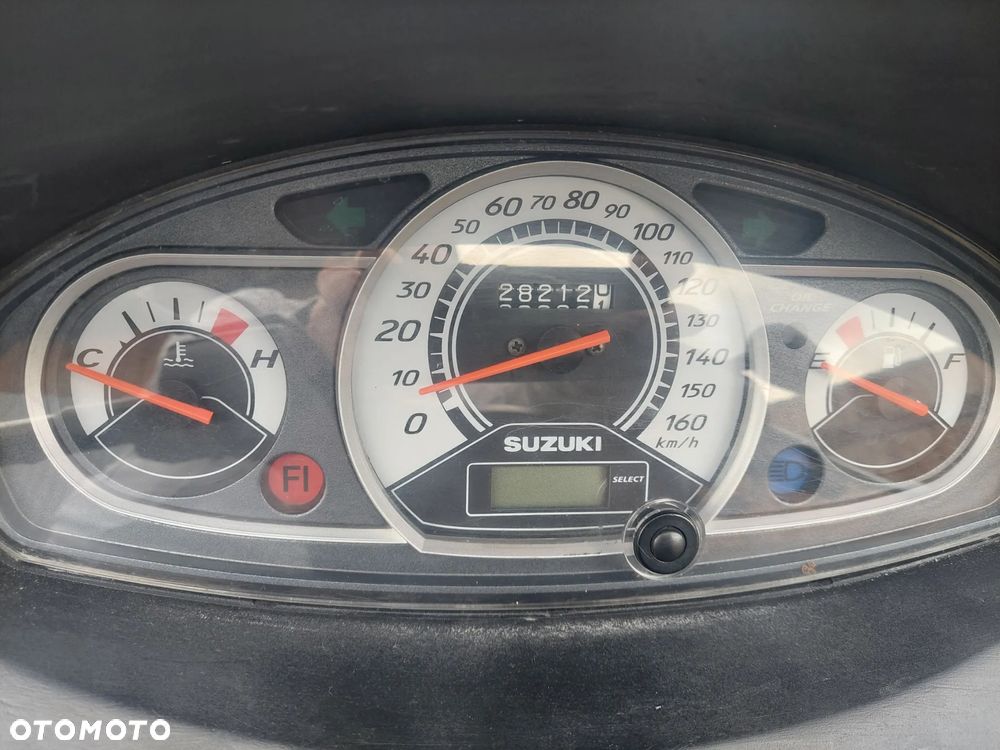 Suzuki Burgman - 10