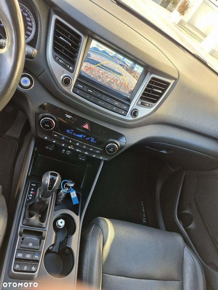 Hyundai Tucson - 13