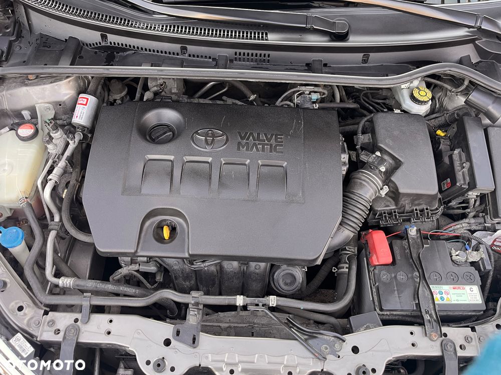 Toyota Corolla - 10