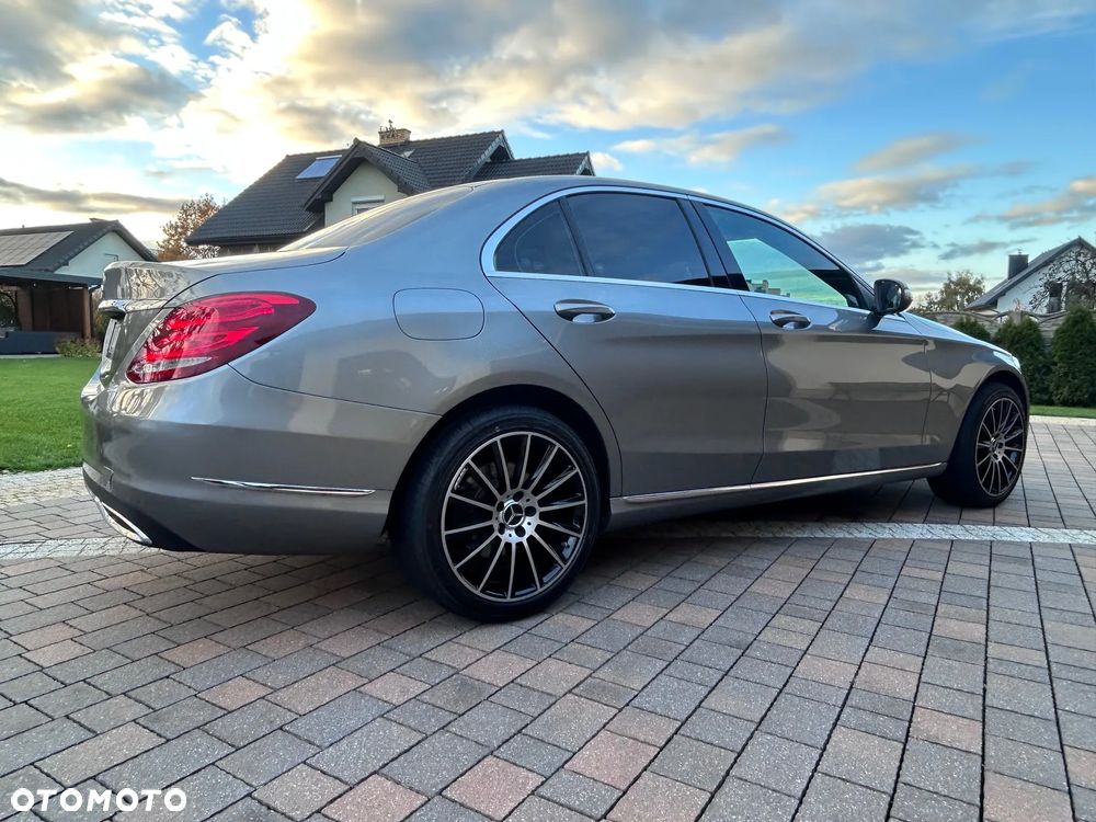 Mercedes-Benz Klasa C 200 7G-TRONIC - 16