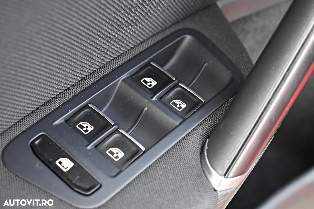 Volkswagen Golf GTD BlueMotion Technology - 26