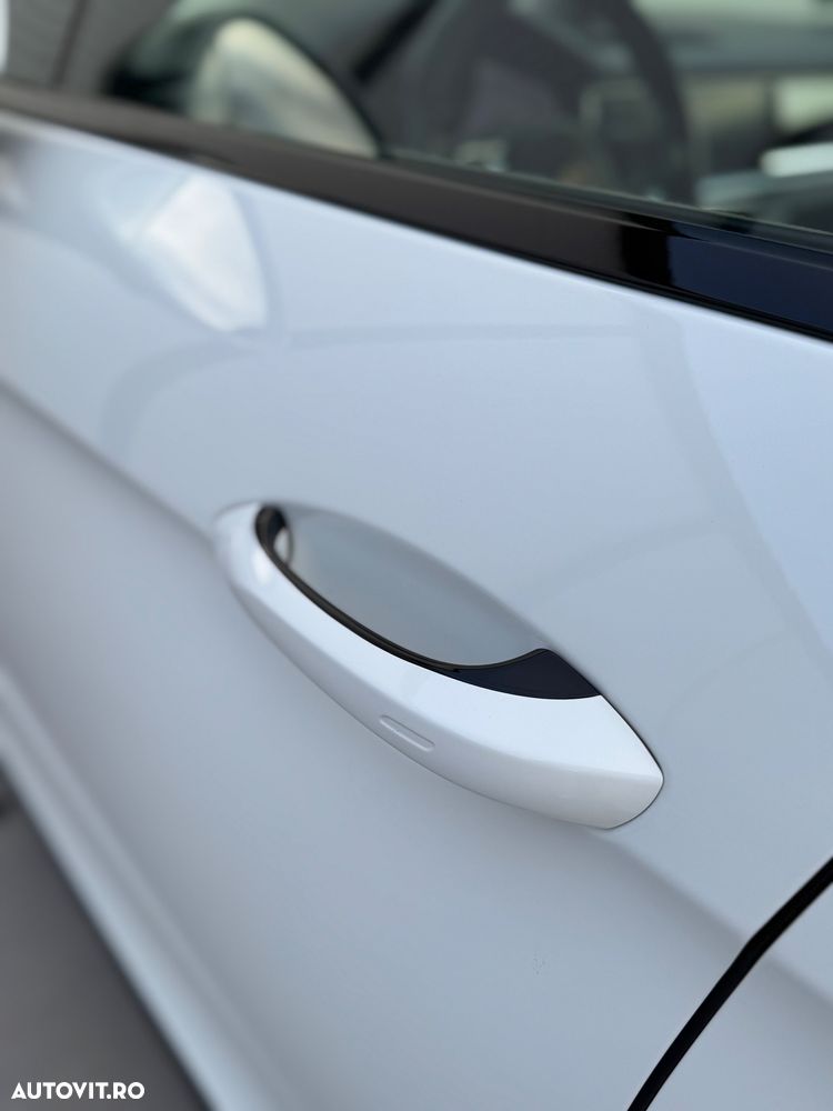 Porsche Panamera Turbo Executive - 35