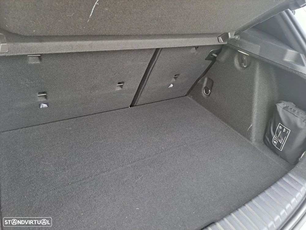 BMW 116 d Pack Desportivo M - 27