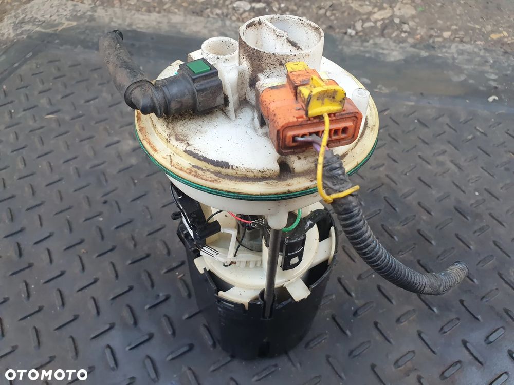 FIAT SEICENTO  POMPA  PALIWA 1,1MPI 51709818 POSIADAM 4 SZT - 1