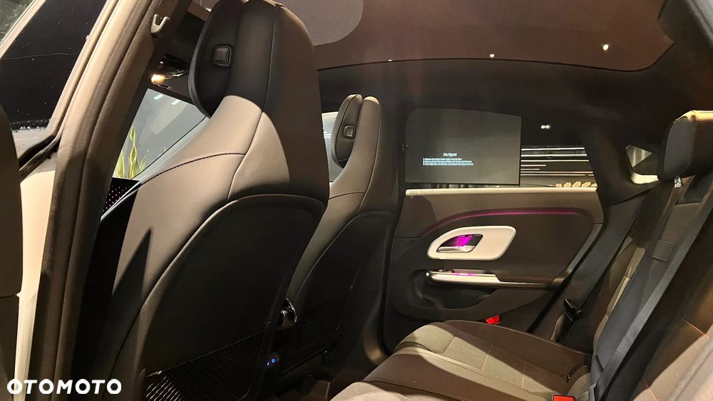 Mercedes-Benz CLA - 8