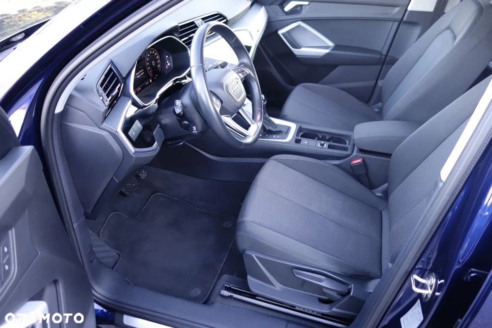 Audi Q3 35 TFSI S tronic - 14