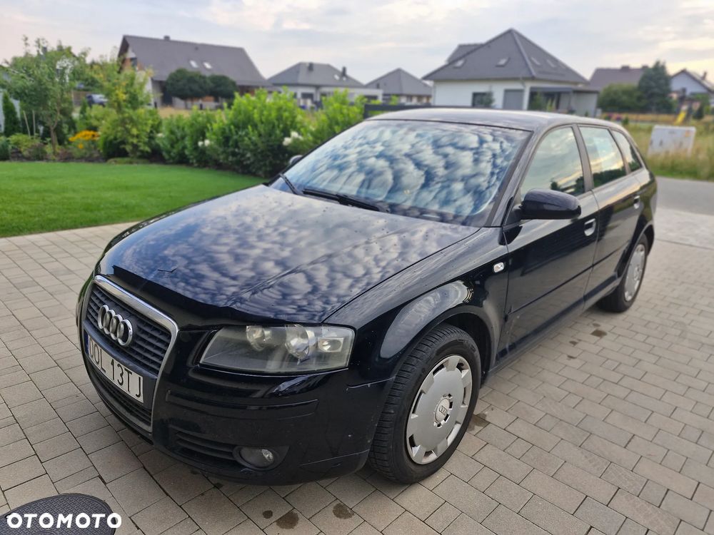 Audi A3 Sportback - 1
