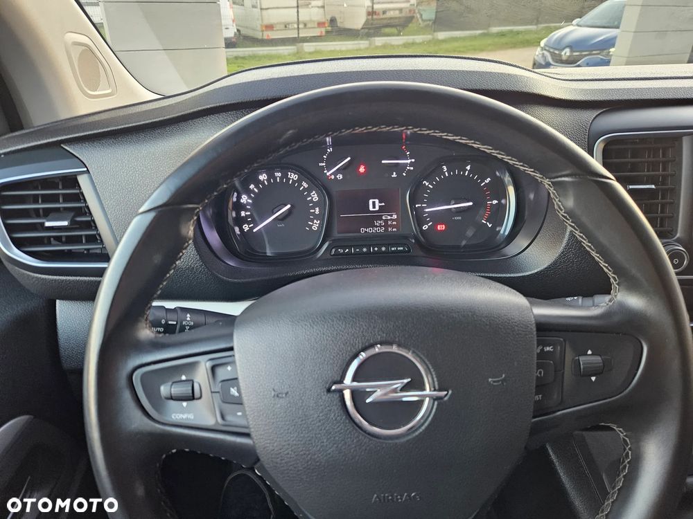 Opel Vivaro - 23