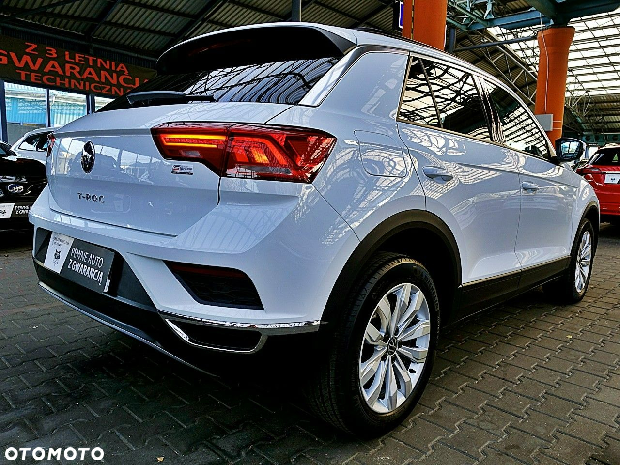 Volkswagen T-Roc - 9