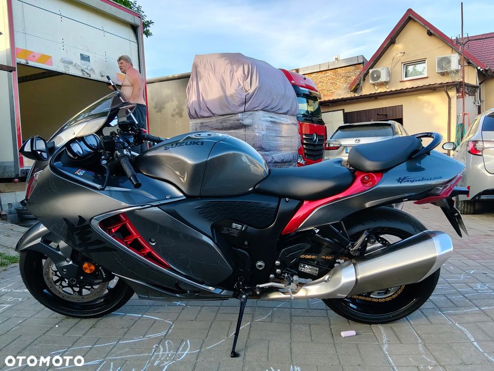 Suzuki GSX - 7