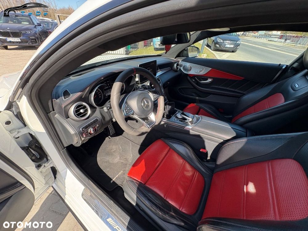 Mercedes-Benz Klasa C AMG 63 S AMG Speedshift 7G-MCT Edition 1 - 19