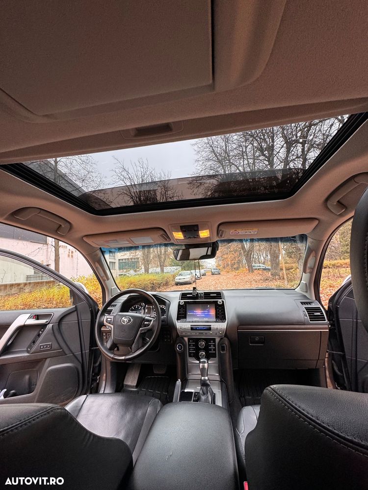 Toyota Land Cruiser 2.8l Turbo D-4D A/T Luxury - 11