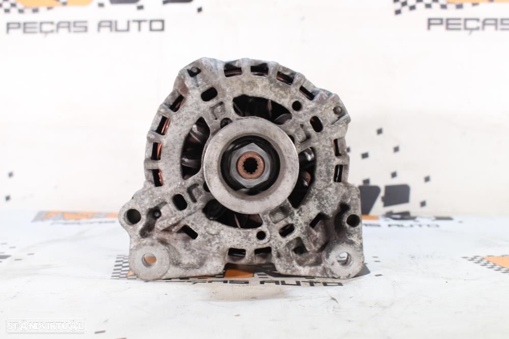 Alternador Volkswagen Up (121, 122, Bl1, Bl2)  04C903023a / Alternador - 2