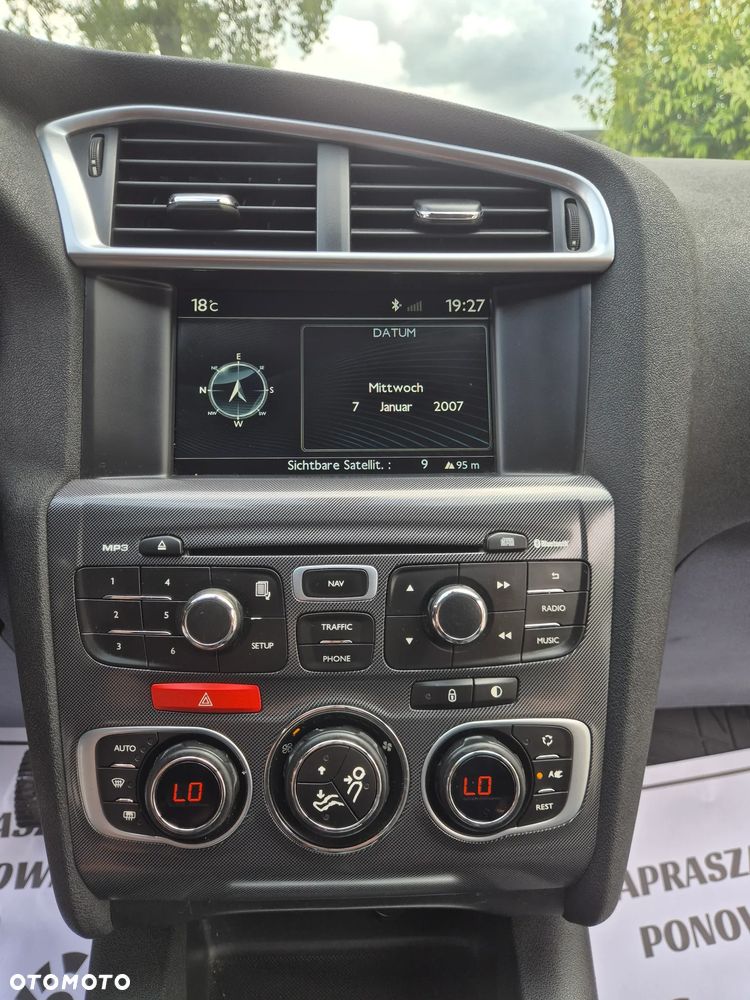 Citroën C4 e-HDi 115 Exclusive - 31
