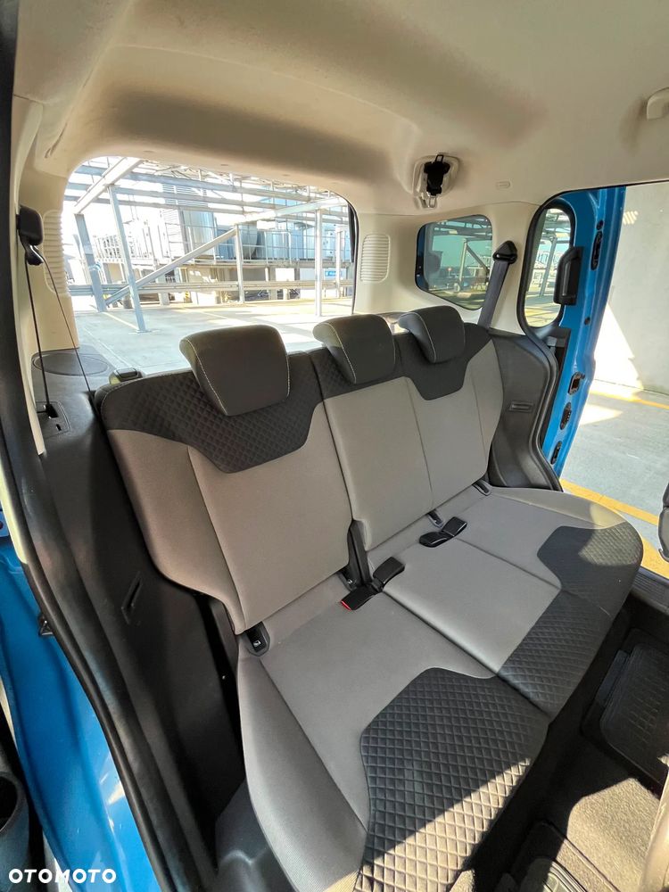 Ford Tourneo Courier 1.0 EcoBoost Titanium - 19