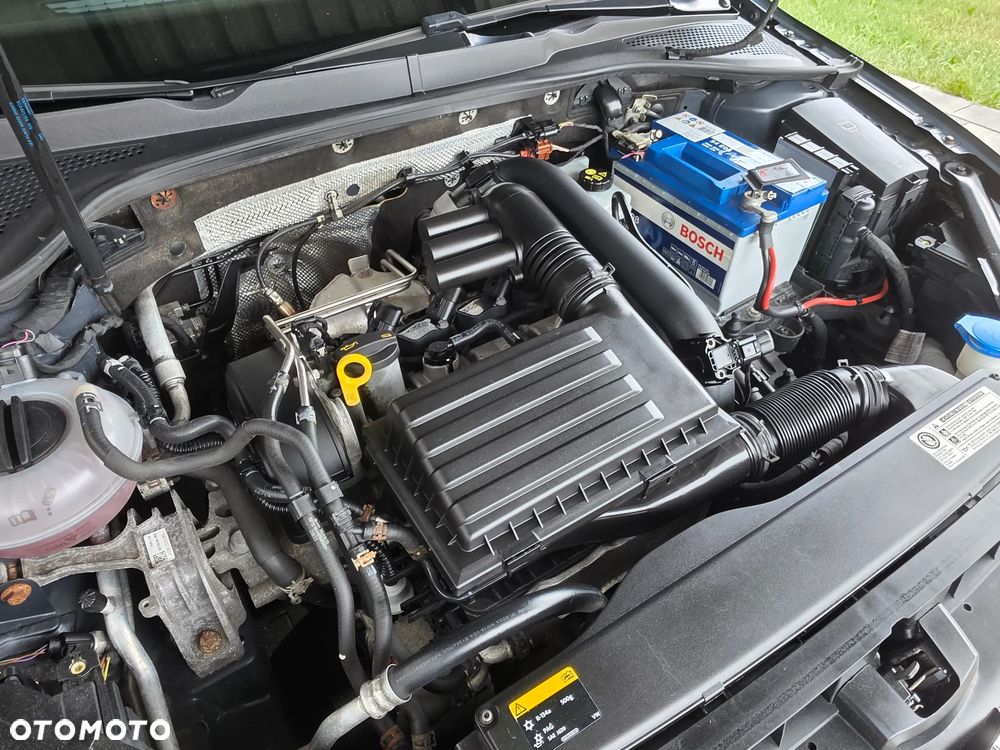 Volkswagen Golf - 37