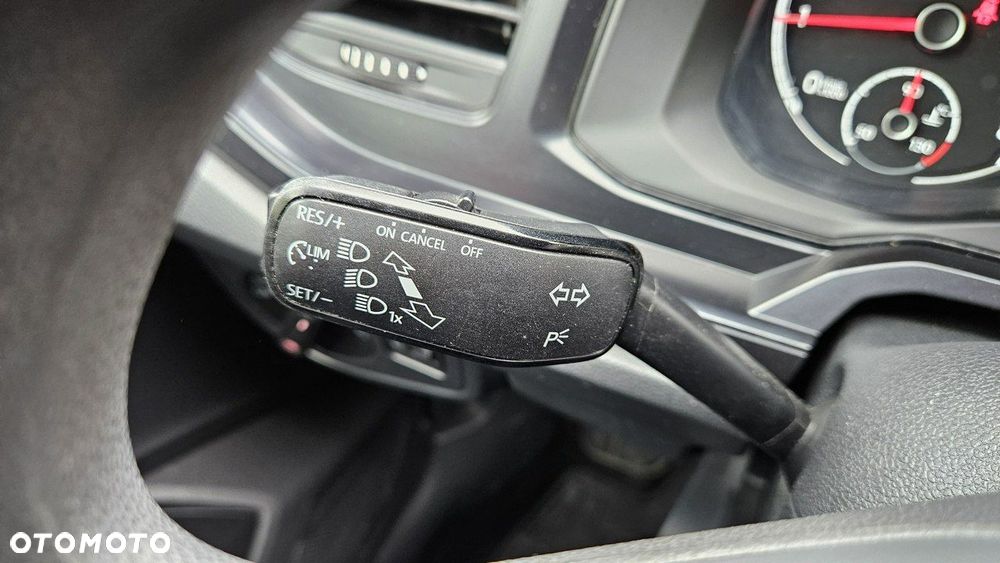 Volkswagen Polo 1.0 TSI Style - 24