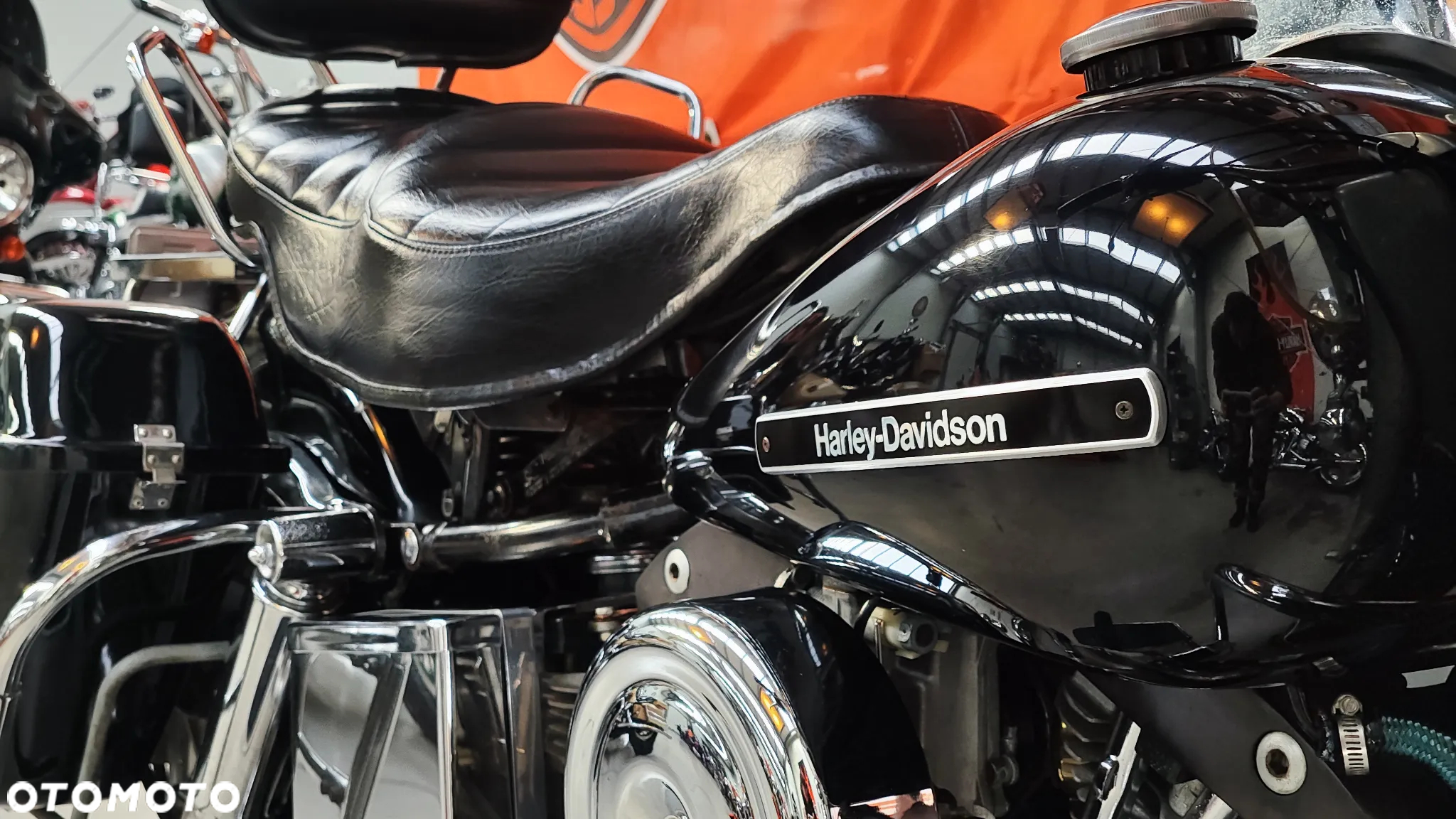 Harley-Davidson FLH Electra Glide - 29