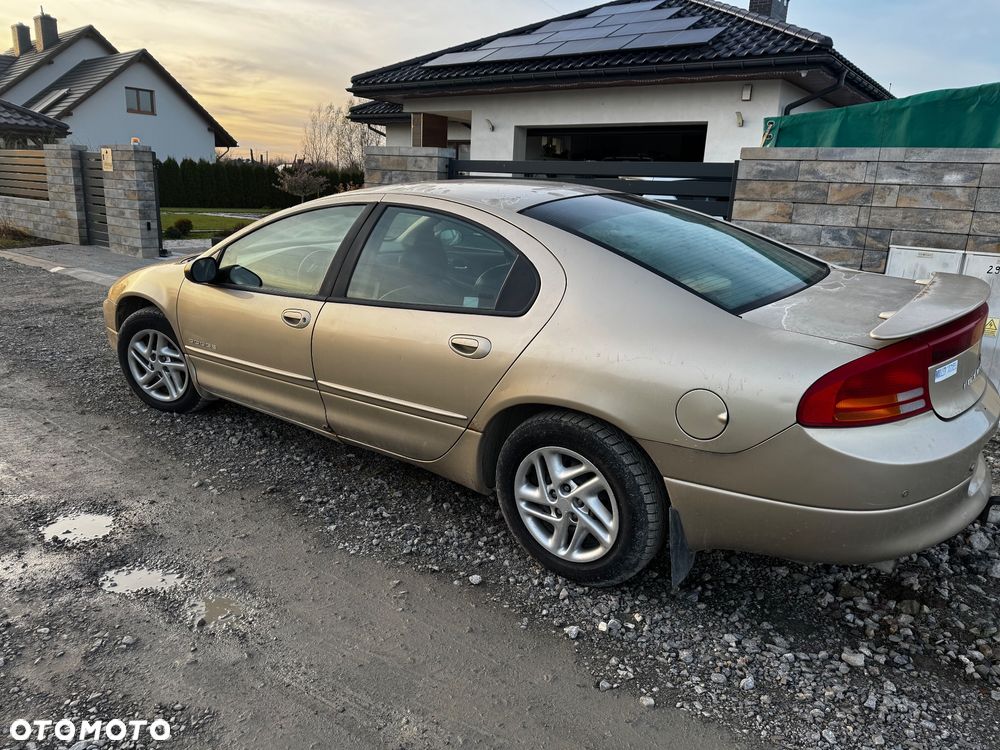 Dodge Intrepid - 4