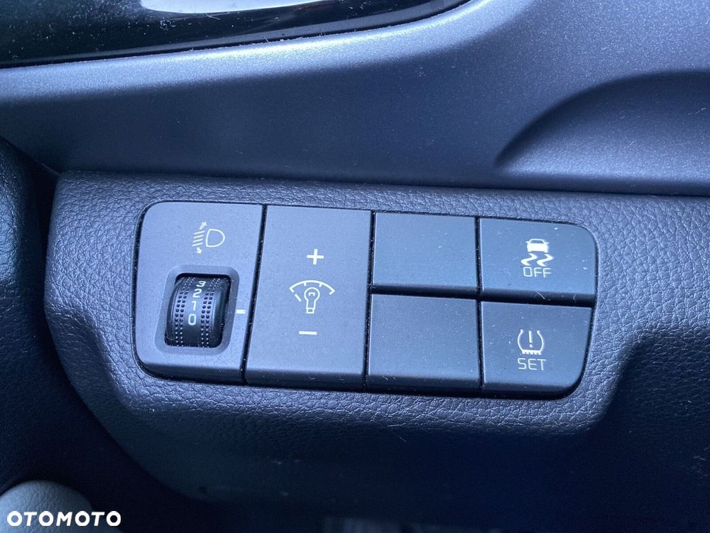 Kia Stonic - 16