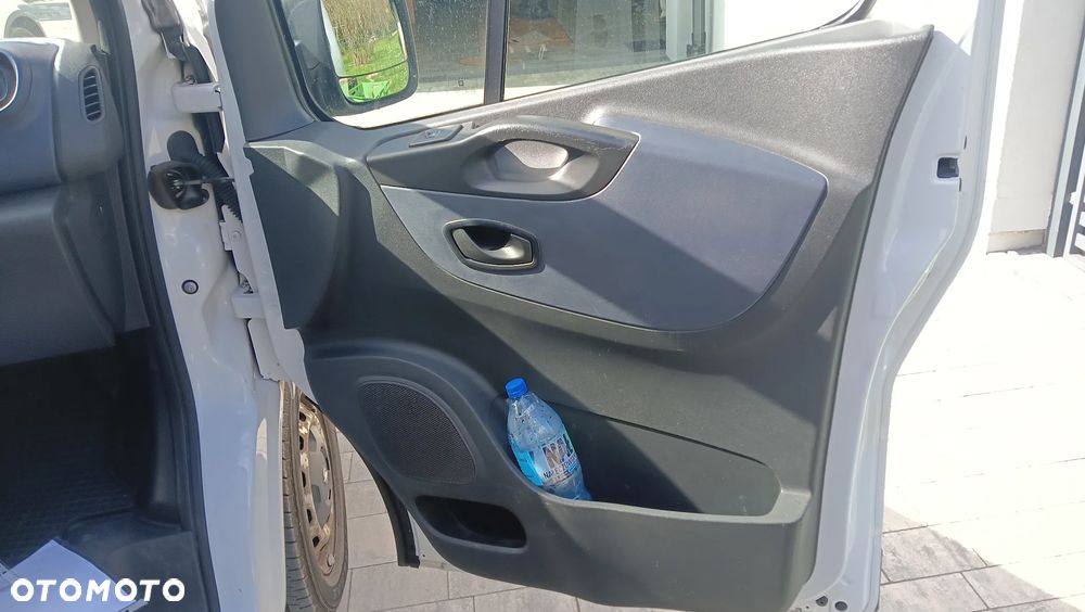 Opel Vivaro - 9