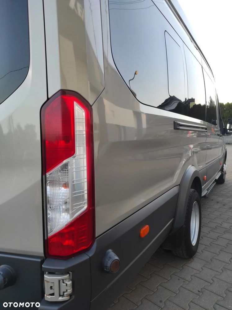 Ford Transit Autobus 18 osób 2.2 TDCI 155 KM 2017 r - 16